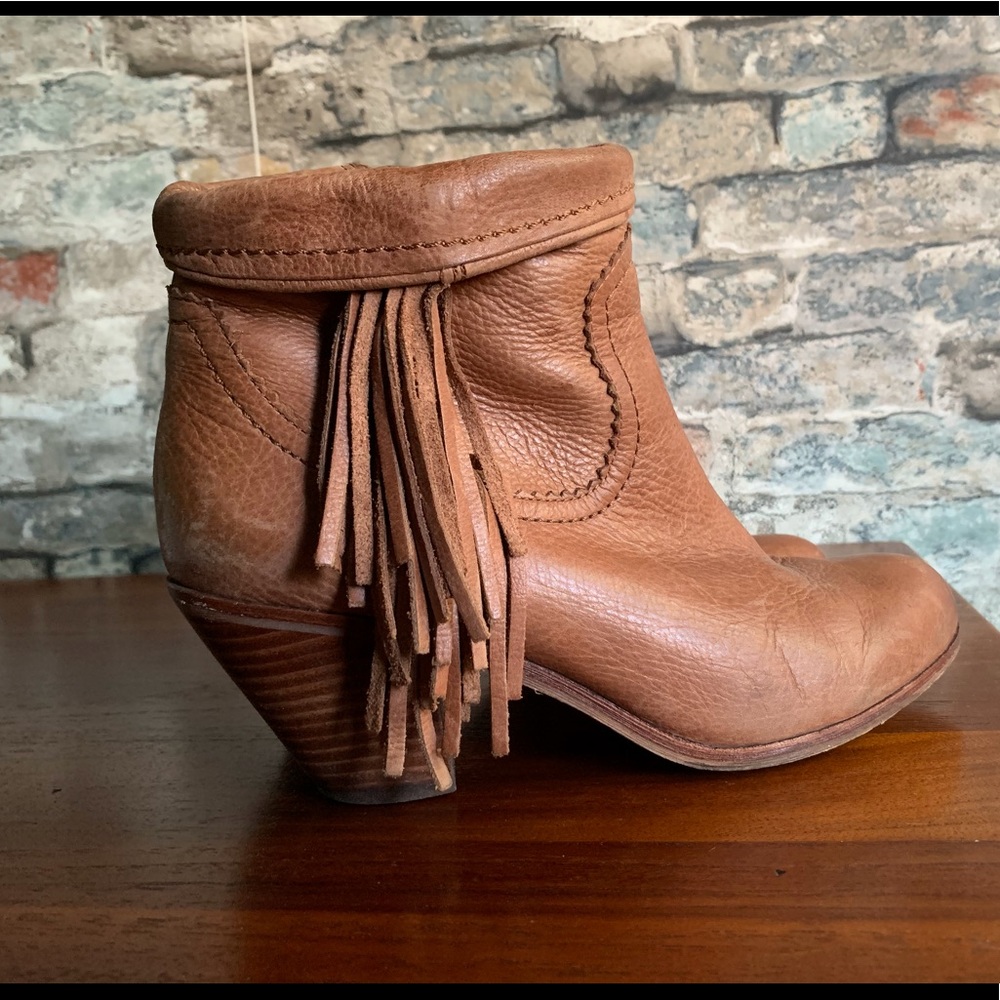 Sam Edelman Louie Fringe Booties